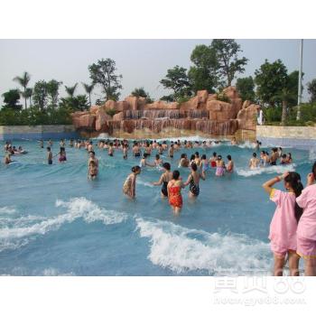 張家口水上樂園海嘯池 真空蓄能式人工造浪設備的創(chuàng)新承建
