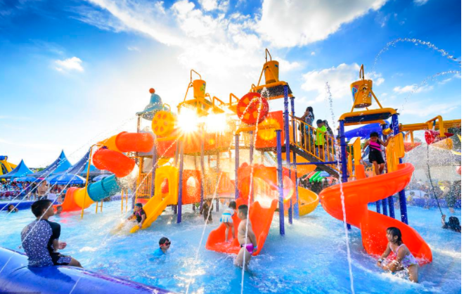 人工造浪設備在水上樂園設計規(guī)劃中的關鍵作用與現代技術應用