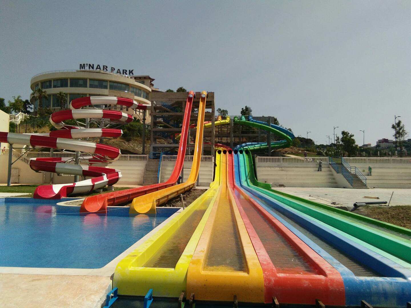 摩洛哥丹吉爾M'nar水上樂園 人工造浪設備的成功應用與設備廠家的專業(yè)合作